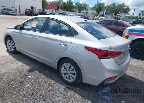2021 Hyundai Accent Se z USA, uszkodzony, nr VIN 3KPC24A63ME129591